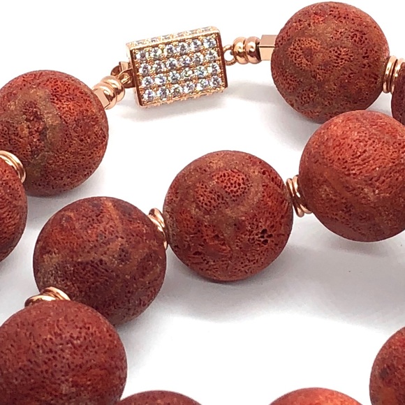 Large Red Sponge Coral Necklace - Picture 3 of 3